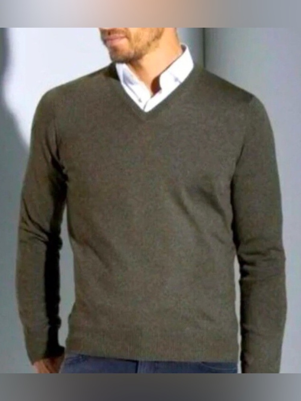 Banana Republic V neck moss green wool sweater.